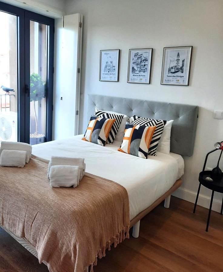 Smiling Places - Apartment In Porto Bagian luar foto