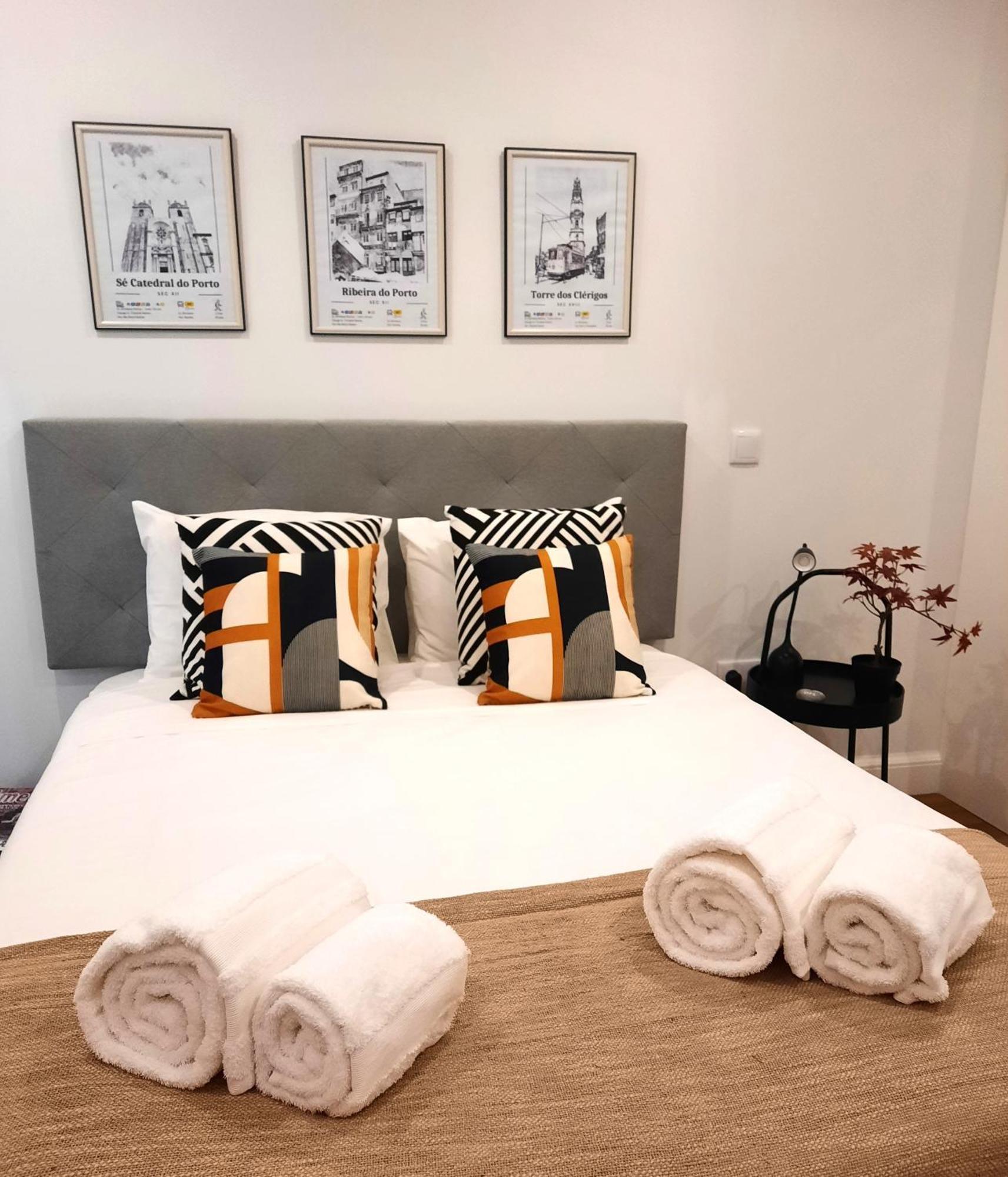 Smiling Places - Apartment In Porto Bagian luar foto