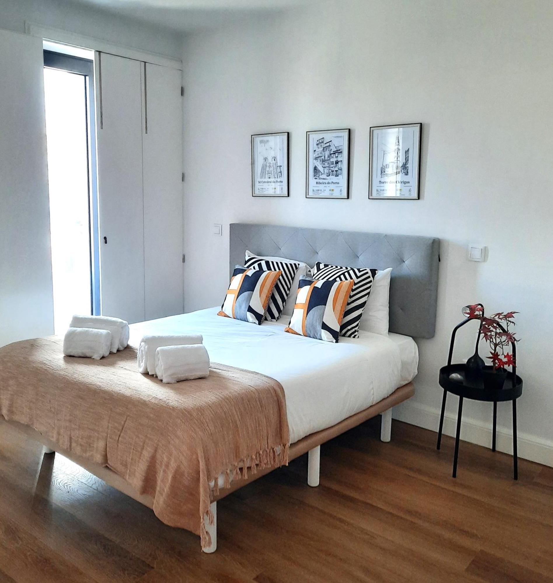 Smiling Places - Apartment In Porto Bagian luar foto
